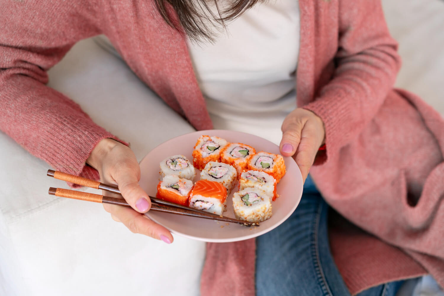 Leia mais sobre o artigo Afinal, grávidas podem comer peixe cru?